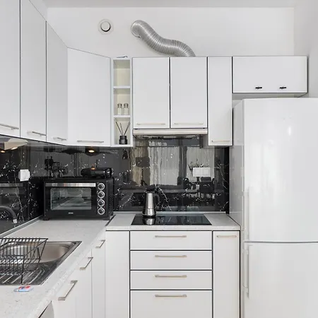 Ordona 12a By Nyx Apartment Warsaw